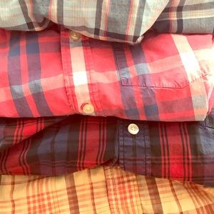 Bundle of men’s Gap button-up long sleeve shirts!